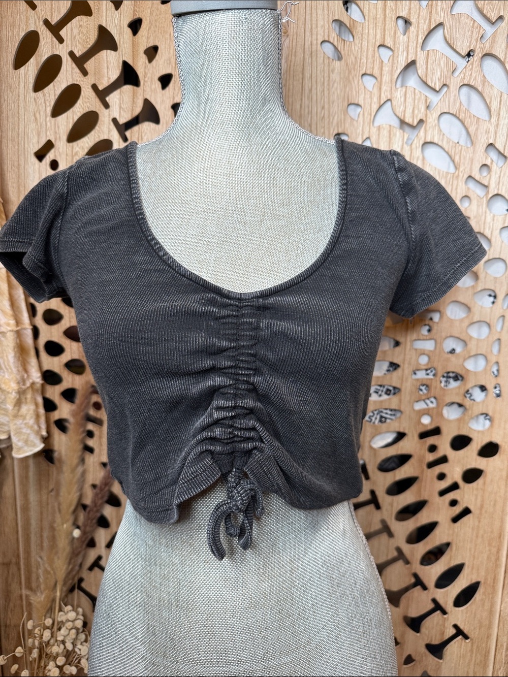Source Unknown Dark Charcoal Ruched Drawstring Crop Top